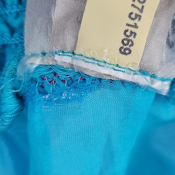 NWT Da Nang sleeveless embroidered blue tank top M - Picture 14 of 14